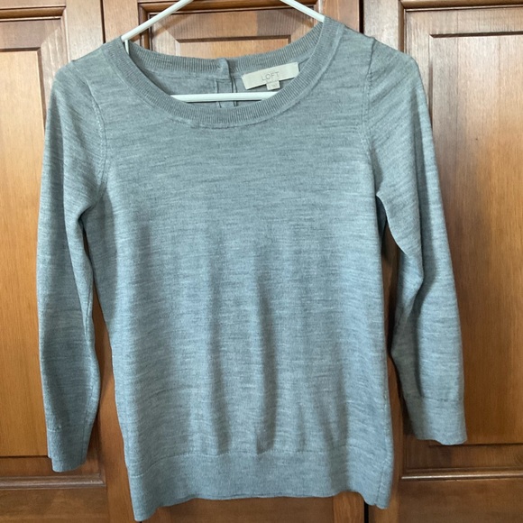 Light weight Loft sweaters - Picture 2 of 13